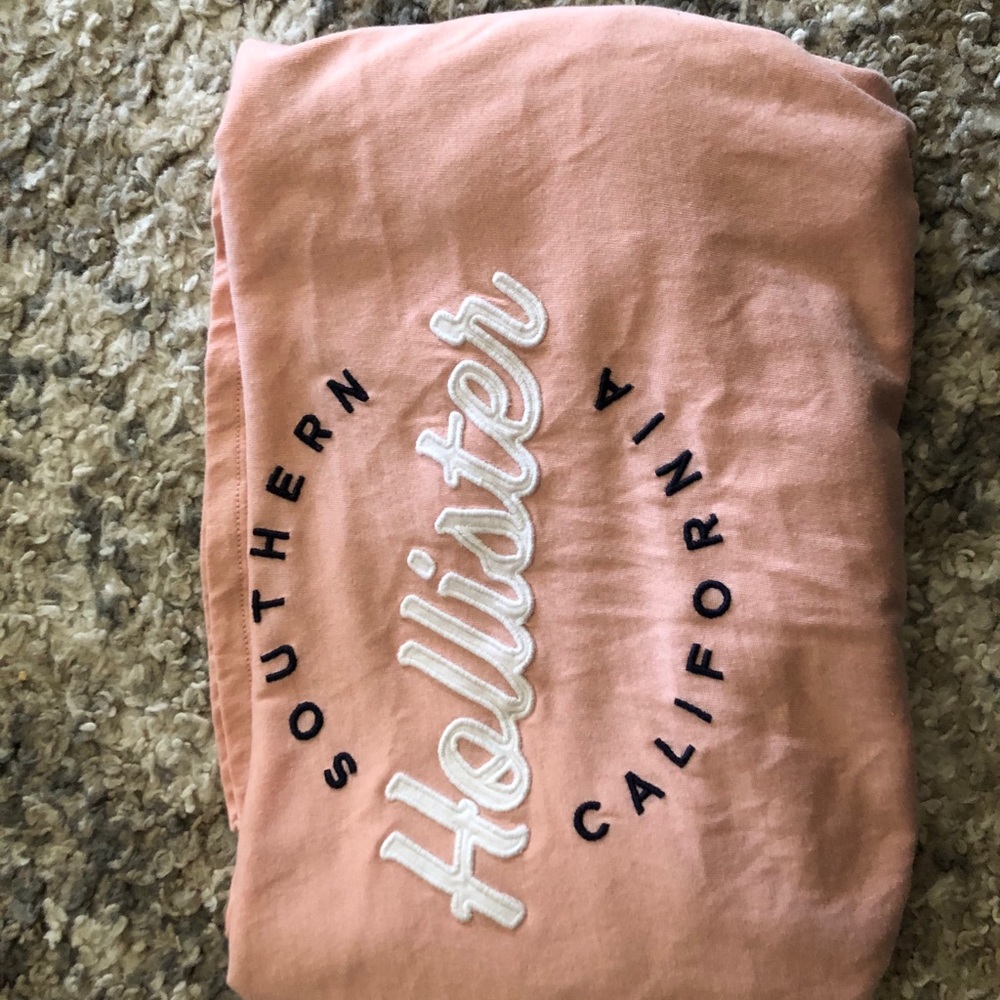 hollister shirt